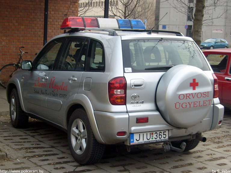 Toyota RAV4, Szolnok, orvosi ügyelet, fotó: S. Péter
Keywords: mentő magyar Magyarország mentőautó JIU-365