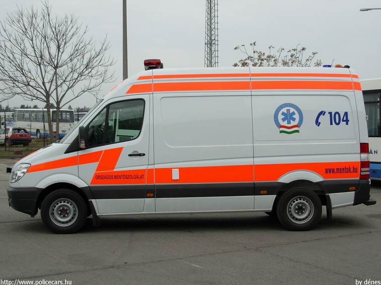 Mercedes Sprinter II 315 CDI, Országos Mentõszolgálat, fotó: dénes
Keywords: mentő mentőautó OMSZ magyar magyarország