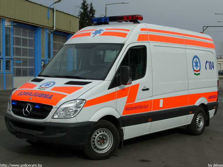Mercedes Sprinter II 315 CDI, Országos Mentõszolgálat, fotó: dénes
Keywords: mentő mentőautó OMSZ magyar magyarország