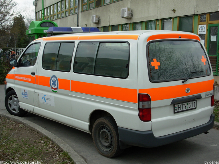 Toyota Hiace, Országos Mentõszolgálat, fotó: dénes
Keywords: mentő mentőautó OMSZ magyar magyarország HTY-511