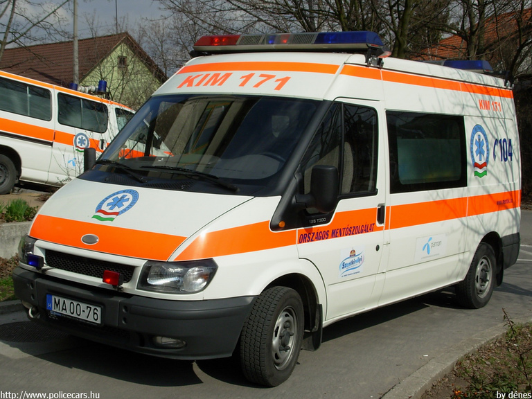 Ford Transit, Országos Mentõszolgálat, Dunakeszi, fotó: dénes
Keywords: mentő mentőautó OMSZ magyar magyarország MA00-76