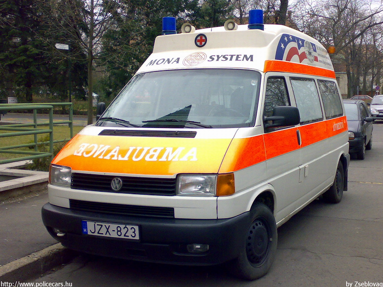 Volkswagen Transporter T4, Mona-System szívmentõ, fotó: Zseblovag
Keywords: mentő magyar Magyarország mentőautó JZX-823