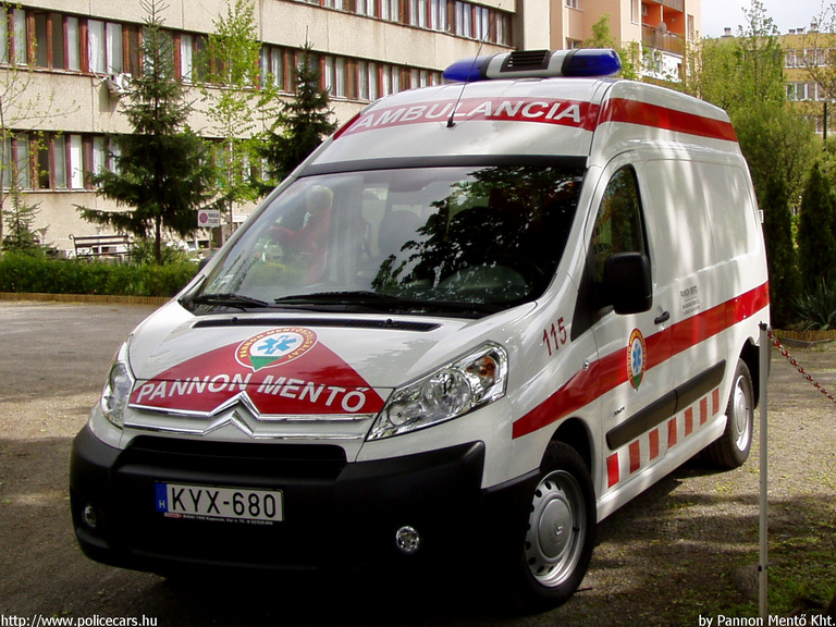 Citroen Jumpy, Kaposvár, Pannon Mentõ Kht., fotó: Pannon Mentõ Kht.
Keywords: mentő magyar Magyarország mentőautó KYX-680