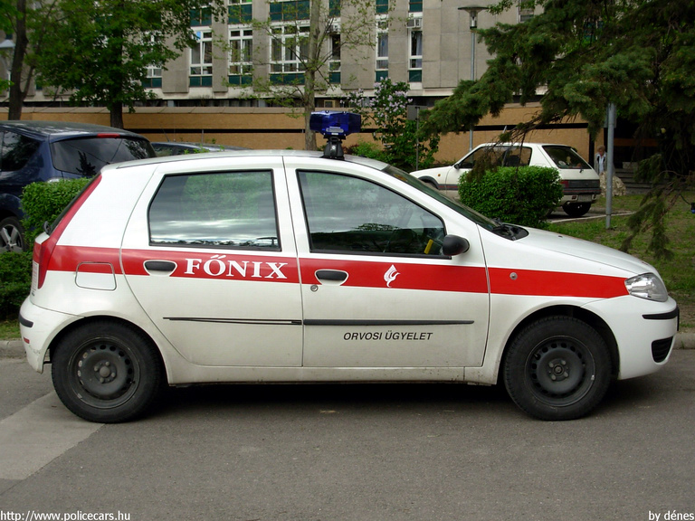 Fiat Punto, Budapest, orvosi ügyelet, Fõnix S.O.S. Zrt., fotó: dénes
Keywords: mentő magyar Magyarország mentőautó JMP-201