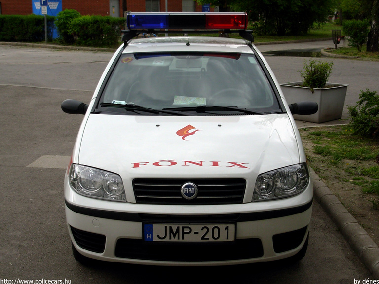 Fiat Punto, Budapest, orvosi ügyelet, Fõnix S.O.S. Zrt., fotó: dénes
Keywords: mentő magyar Magyarország mentőautó JMP-201