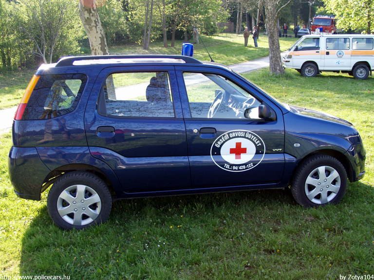 Suzuki Ignis, Õriszentpéter, Õrségi Orvosi ügyelet, fotó: Zotya104
Keywords: mentő magyar Magyarország mentőautó KHT-301