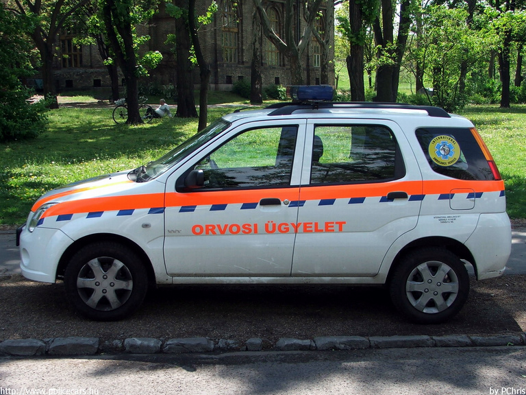 Suzuki Ignis, orvosi ügyelet, Budapest, International Ambulance, fotó: PChris
Keywords: mentő magyar Magyarország mentőautó KWG-635