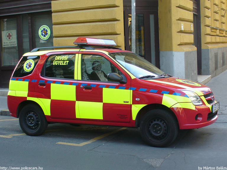 Suzuki Ignis 4x4, orvosi ügyelet, Budapest, International Ambulance, fotó: Márton Balázs
Keywords: mentő magyar Magyarország mentőautó LEG-263