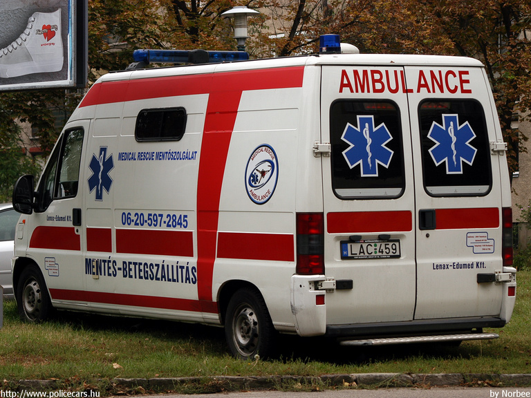 Peugeot Boxer, Medical Rescue Mentõszolgálat, fotó: Norbee
Keywords: mentő magyar Magyarország mentőautó LAC-459
