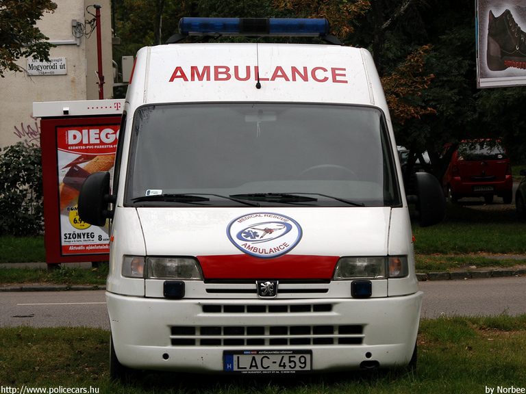 Peugeot Boxer, Medical Rescue Mentõszolgálat, fotó: Norbee
Keywords: mentő magyar Magyarország mentőautó LAC-459