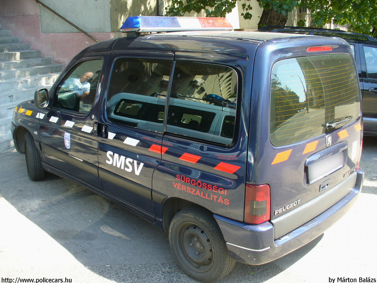 Peugeot Partner, SMSV, vérszállítás, fotó: Márton Balázs
Keywords: mentő magyar Magyarország mentőautó