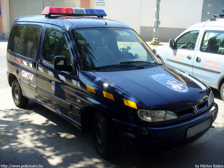Peugeot Partner, SMSV, vérszállítás, fotó: Márton Balázs
Keywords: mentő magyar Magyarország mentőautó