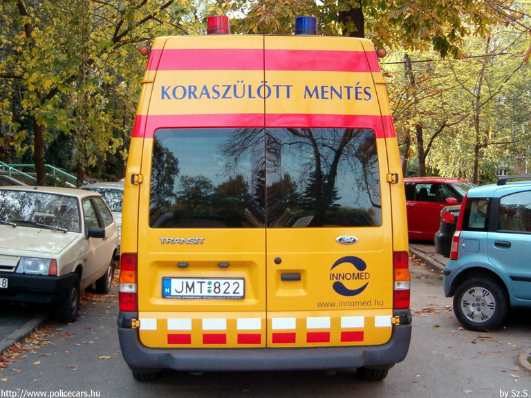 Ford Transit, Szeged, Magyar Koraszülött Mentõ Közalapítvány, fotó: Sz.S.
Keywords: mentő magyar Magyarország mentőautó JMT-822