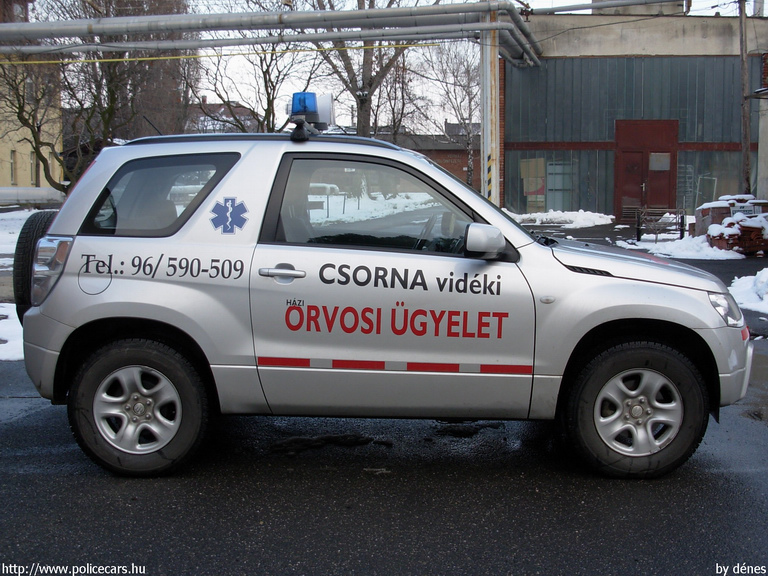 Suzuki Grand Vitara, Csorna, orvosi ügyelet, fotó: dénes
Keywords: mentő magyar Magyarország mentőautó LAH-310