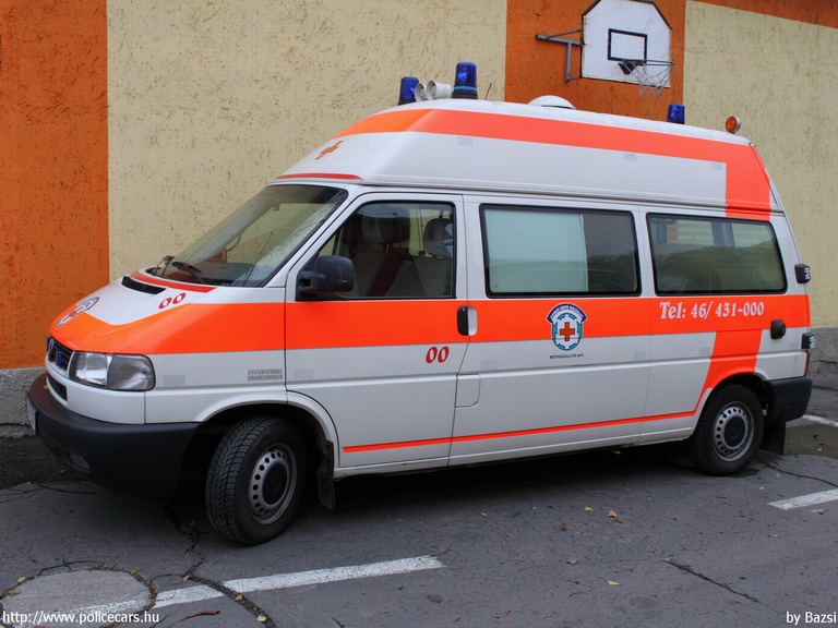 Volkswagen Transporter T4, Borsod Mentõ Betegszállító Szolgáltató Kft., fotó: Bazsi
Keywords: mentő mentőautó magyar Magyarország LAT-577
