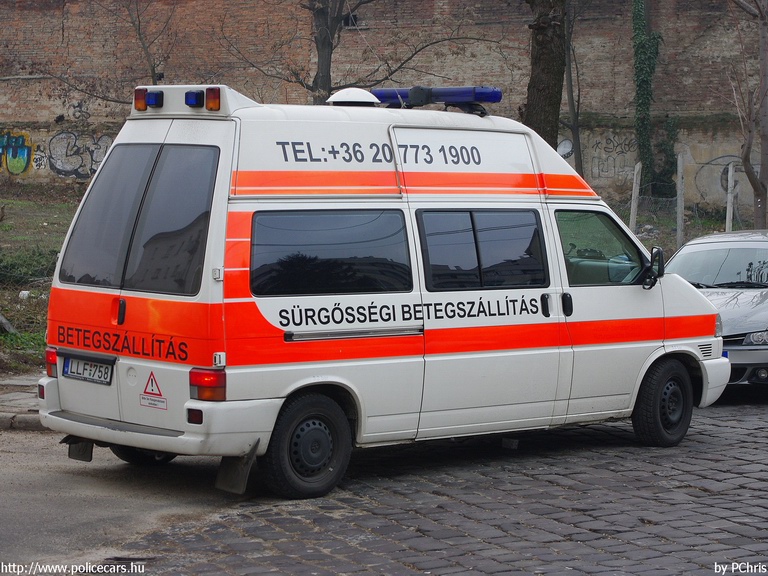 Volkswagen Transporter T4, Redline Assistance, fotó: PChris
Keywords: mentő mentőautó magyar Magyarország LLF-758