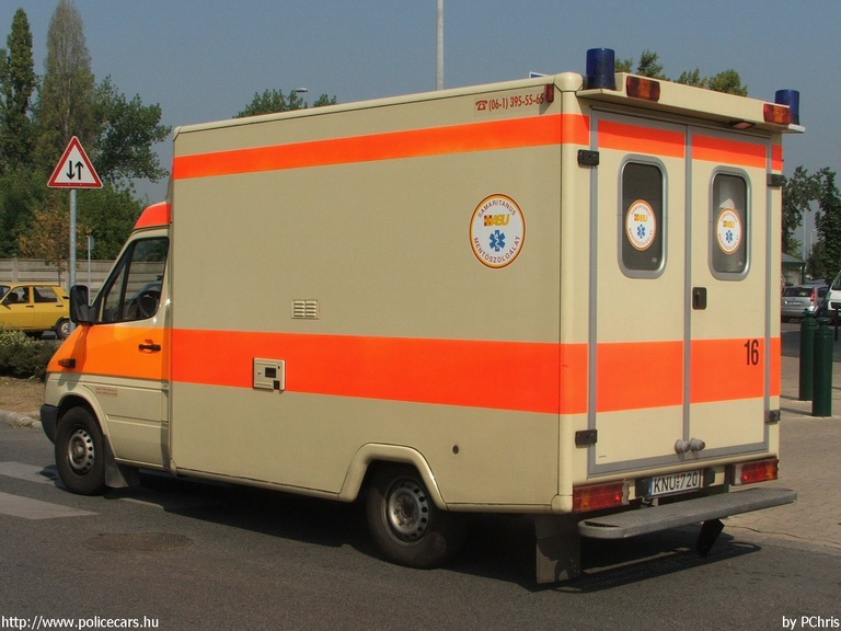 Mercedes-Benz Sprinter 313, Samaritanus Mentõszolgálat, fotó: PChris
Keywords: mentő mentőautó magyar Magyarország KNU-720