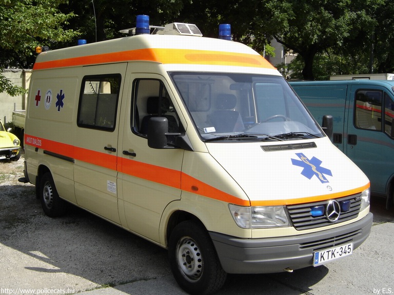 Mercedes-Benz Sprinter 314, HAEMOBIL Egészségügyi Szolgáltató Kht., fotó: E.S.
Keywords: mentő mentőautó magyar Magyarország KTK-345