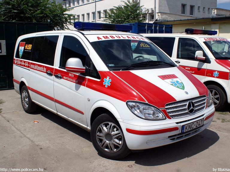 Mercedes-Benz Vito II 122 CDI, Delta Mentõszolgálat, fotó: Bbazsa
Keywords: mentő mentőautó magyar Magyarország KNC-247