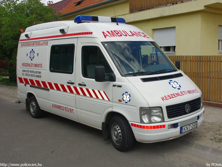 Volkswagen LT 35, Készenléti Mentõk Kft., fotó: PChris
Keywords: mentő magyar Magyarország mentőautó KNT-396