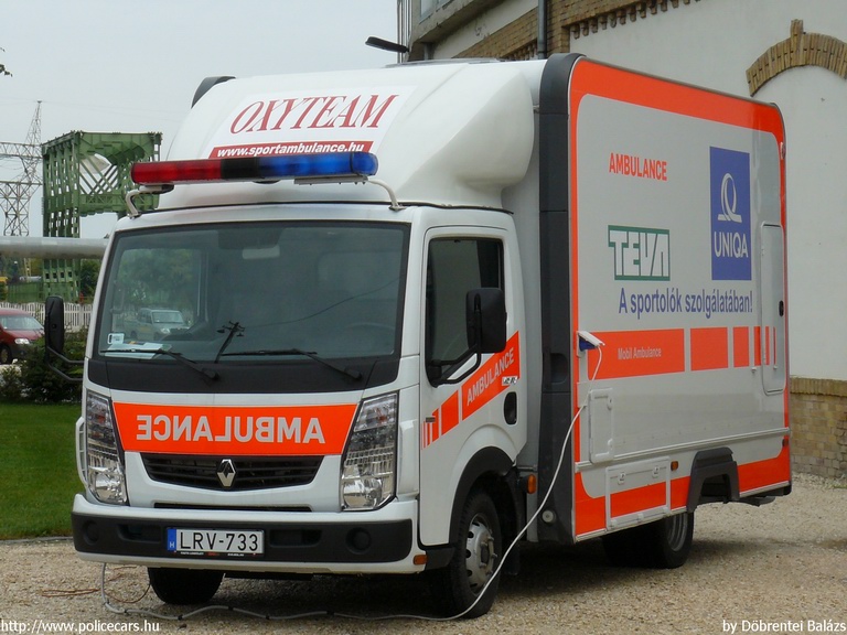 Renault Maxity 150.35, Oxyteam Nemzeti Sportszövetség Mentõszolgálat, fotó: Döbrentei Balázs
Keywords: mentő mentőautó magyar Magyarország LRV-733