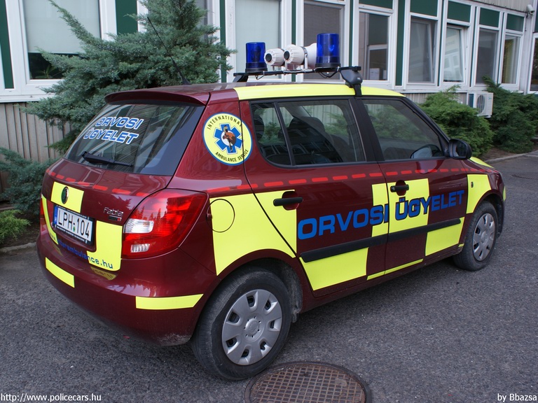 Skoda Fabia II, orvosi ügyelet, Budapest, International Ambulance, fotó: Bbazsa
Keywords: mentő mentőautó magyar Magyarország LPH-104