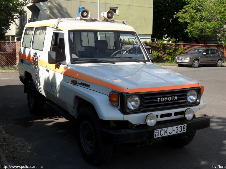Toyota Land Cruiser, Országos Mentõszolgálat, fotó: Norb
Keywords: mentő mentőautó magyar Magyarország omsz CKJ-338