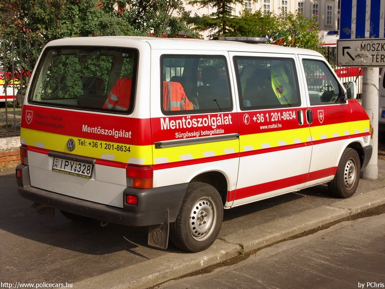 Volkswagen Transporter T4, Magyar Máltai Szeretetszolgálat Mentõszolgálat, fotó: PChris
Keywords: mentő magyar Magyarország mentőautó IPY-328
