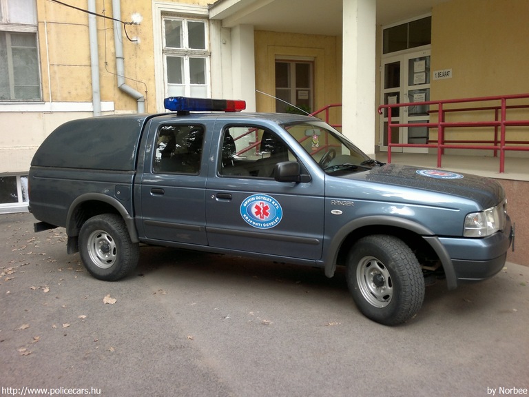Ford Ranger, orvosi ügyelet, fotó: Norbee
Keywords: mentő mentőautó magyar Magyarország