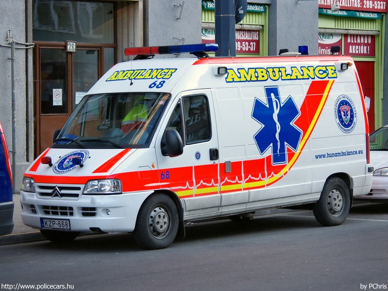 Citroen Jumper, Hungary Ambulance Kft., fotó: PChris
Keywords: mentő mentőautó magyar Magyarország KZP-668