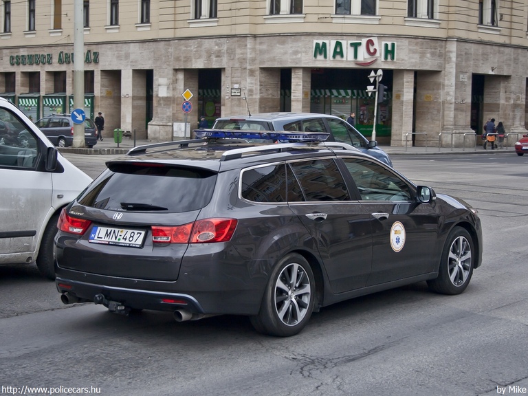 Honda Accord, Samaritanus Mentõszolgálat, fotó: Mike
Keywords: mentő mentőautó magyar Magyarország LMN-487