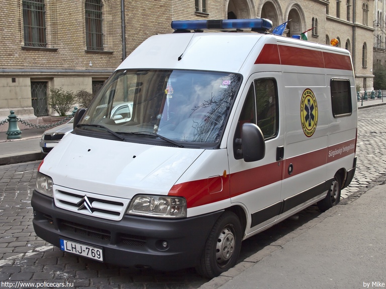 Citroen Jumper, UNIVERSAL Medical Egészségügyi Szolgáltató Kft., fotó: Mike
Keywords: mentő mentőautó magyar Magyarország LHJ-769