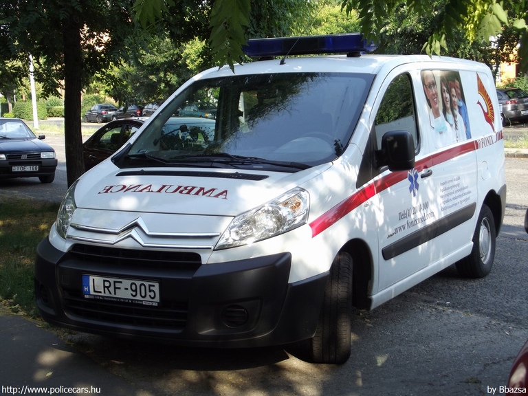 Citroen Jumpy, Fõnix S.O.S. Zrt., fotó: Bbazsa
Keywords: mentő mentőautó magyar Magyarország LRF-905