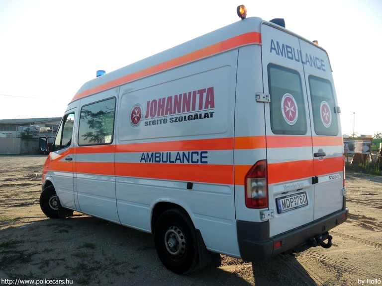 Mercedes-Benz Sprinter 316 CDI, Johannita Segítõ Szolgálat, fotó: Holló
Keywords: mentő mentőautó magyar Magyarország MDP-760