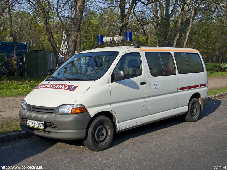 Toyota Hiace, Duo-Medic '06 Egészségügyi Szolgáltató Kft., fotó: Mike
Keywords: mentő mentőautó magyar Magyarország HKF-367