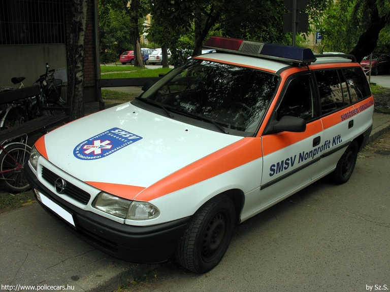 Opel Astra, vérszállítás, SMSV Nonprofit Kft., fotó: Sz.S.
Keywords: mentő mentőautó magyar Magyarország