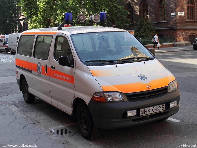 Toyota Hiace, Országos Mentõszolgálat, Budapest, fotó: HNorbert
Keywords: mentő mentőautó OMSZ magyar Magyarország HKX-875
