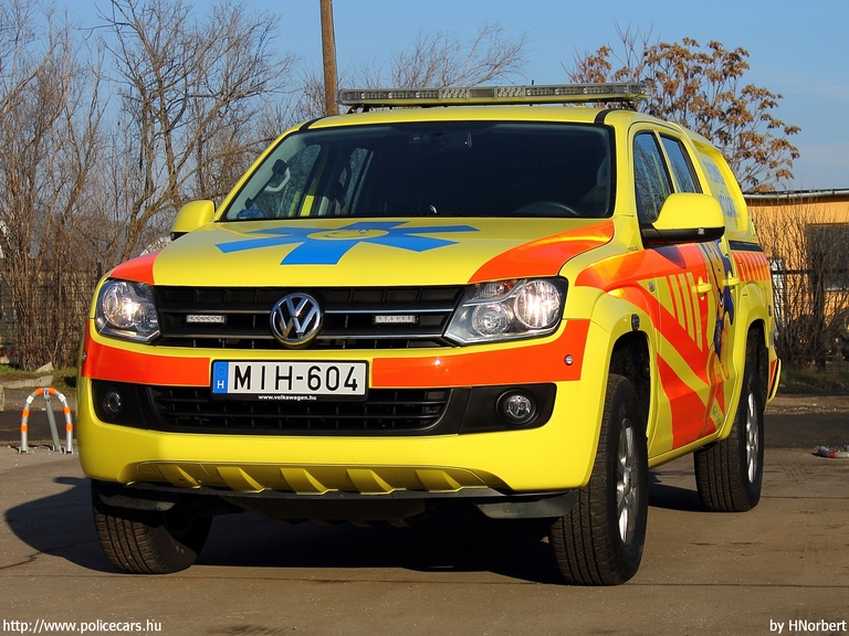 Volkswagen Amarok, Szent Márton Gyermekmentõ Szolgálat, fotó: HNorbert
Keywords: mentő mentőautó magyar Magyarország MIH-604