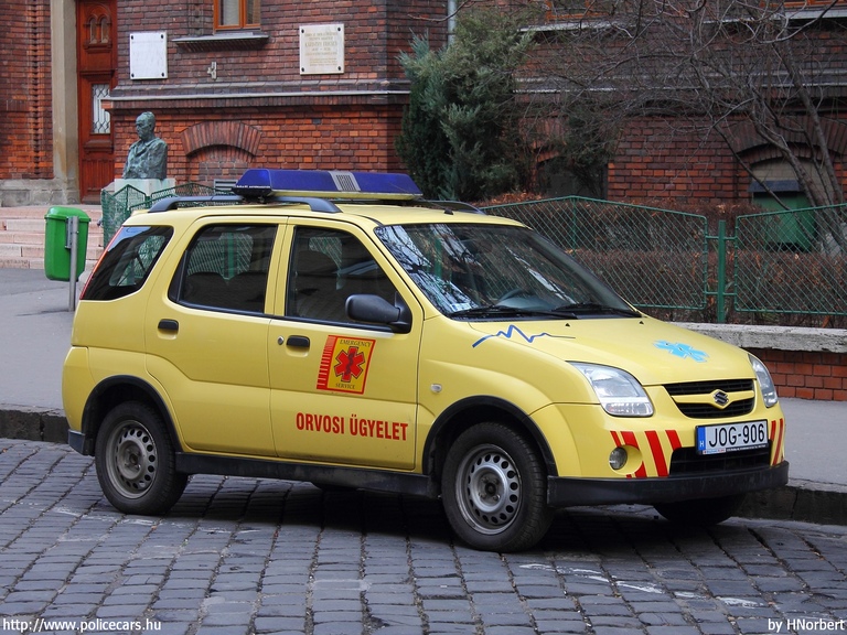 Suzuki Ignis, orvosi ügyelet, Emergency Service Kft., fotó: HNorbert
Keywords: mentő mentőautó magyar Magyarország JOG-906 ambulance hungarian Hungary