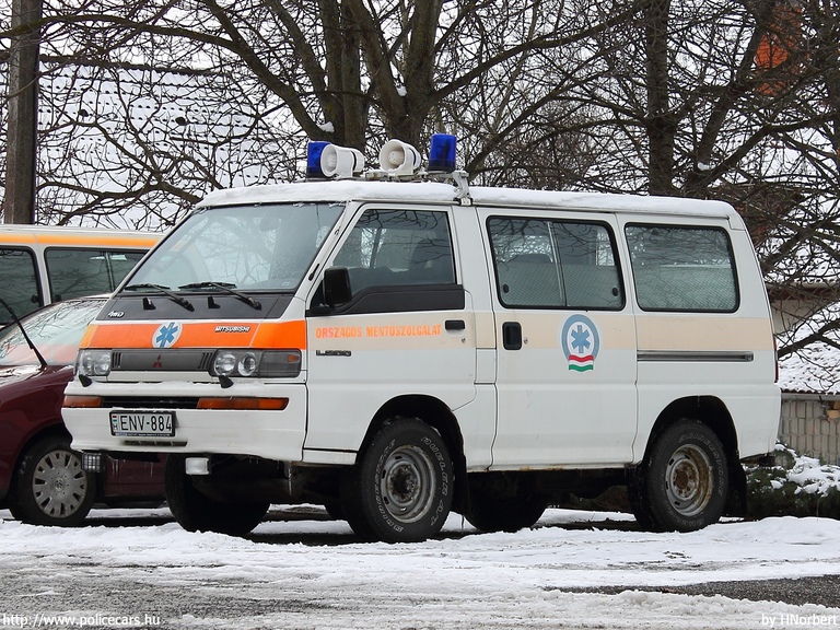 Mitsubishi L300, Országos Mentõszolgálat, fotó:HNorbert
Keywords: mentő mentők mentőautó omsz magyar Magyarország ENV-884