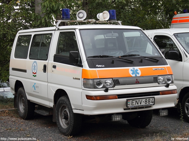 Mitsubishi L300, Országos Mentõszolgálat, fotó:HNorbert
Keywords: mentő mentők mentőautó omsz magyar Magyarország ENV-884