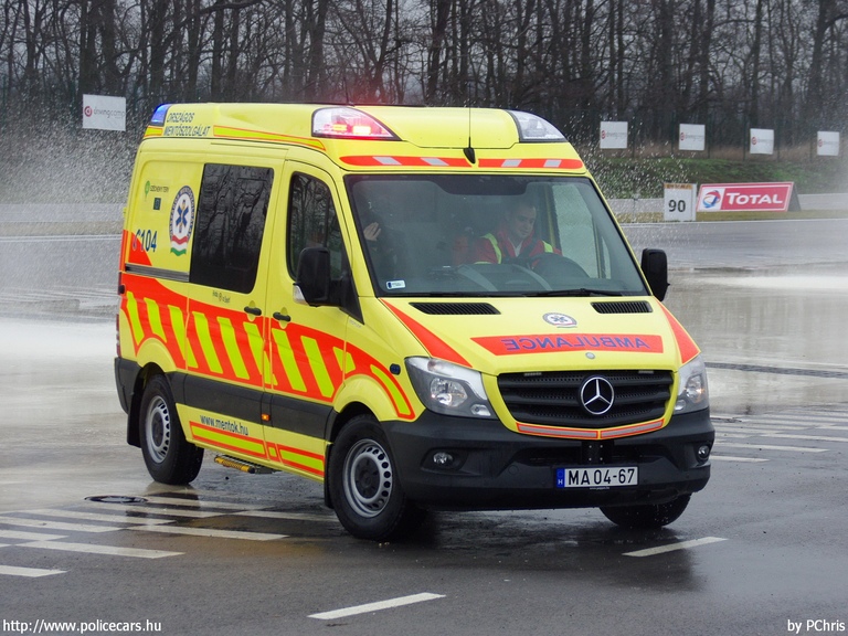Mercedes-Benz Sprinter 316 CDI, Országos Mentõszolgálat, fotó: PChris
Keywords: mentő mentőautó OMSZ magyar Magyarország MA04-67