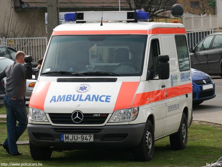 Mercedes-Benz Sprinter 313 CDI, FIT-MED Egészségügyi Szolgáltató Kft., fotó: SzMiki
Keywords: mentő mentőautó magyar Magyarország MJU-947