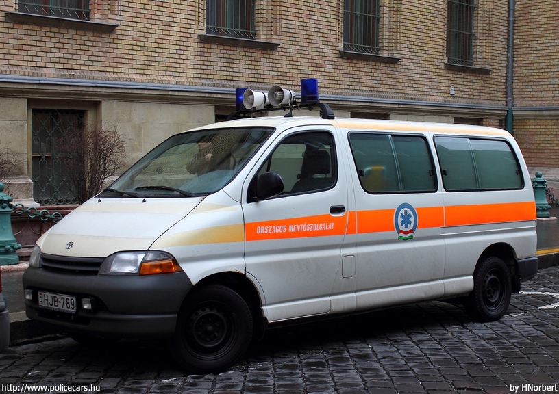 Toyota Hiace, Országos Mentõszolgálat, Budapest, fotó: HNorbert
Keywords: mentő mentőautó OMSZ magyar Magyarország HJB-789