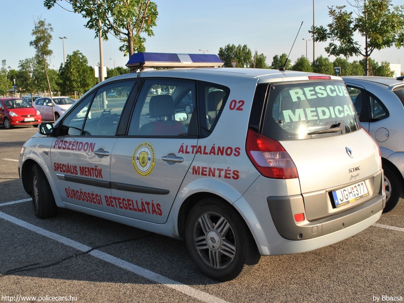 Renault Scénic, Poszeidon Víz Alatti és Felszíni Mentõ – Tûzoltó, Polgárõr Egyesület, fotó: Bbazsa
Keywords: mentő mentőautó magyar Magyarország JGH-377 ambulance hungarian Hungary