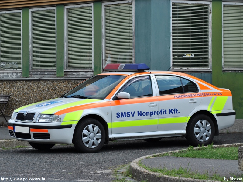 Skoda Octavia, SMSV Nonprofit Kft., vérszállítás, fotó: Bbazsa
Keywords: mentő mentőautó magyar Magyarország ambulance hungarian Hungary