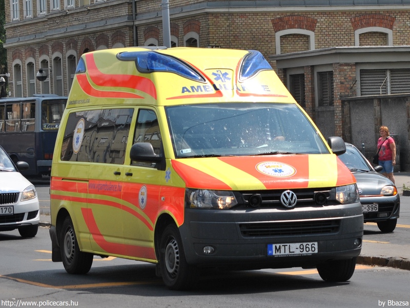 Volkswagen Transporter T5, Samaritanus Mentõszolgálat, fotó: Bbazsa
Keywords: mentő mentőautó magyar Magyarország MTL-966