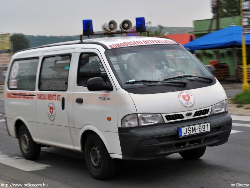 Kia Pregio, Tarcsai Mentõ Bt., fotó: Bbazsa
Keywords: mentő mentőautó magyar Magyarország JSM-691
