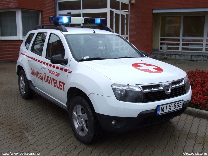 Dacia Duster, orvosi ügyelet, Polgárdi, fotó: Gzozzo pictures
Keywords: mentő mentőautó magyar Magyarország MIX-565 ambulance hungarian Hungary