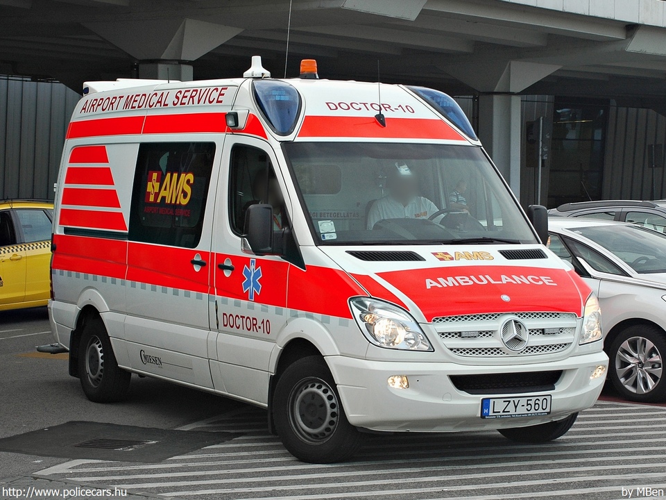 Mercedes-Benz Sprinter II Miesen, Airport Medical Service, AMS Assistance Kft., fotó: MBen
Keywords: mentő mentőautó magyar Magyarország ambulance hungarian Hungary LZY-560